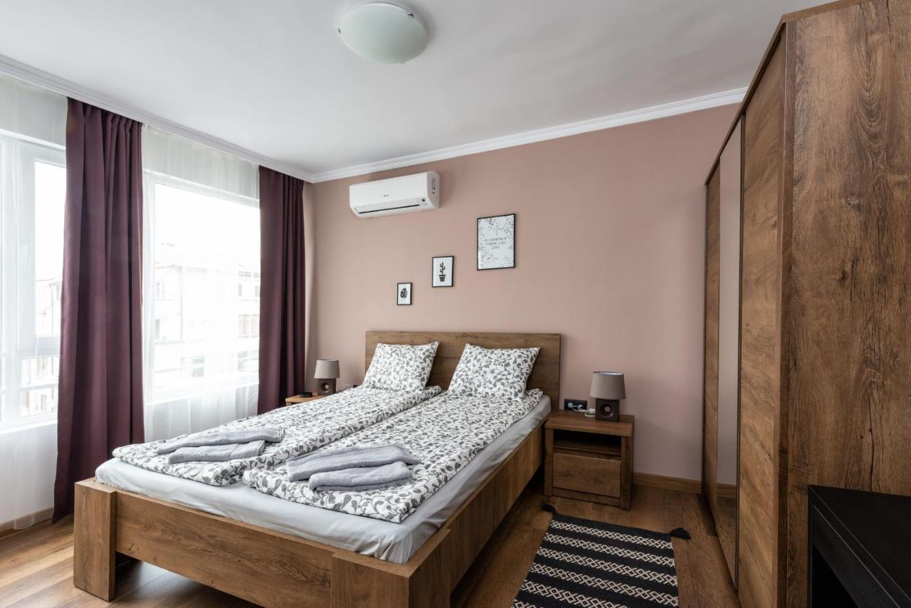 Мястото Apartment Burgas ภายนอก รูปภาพ